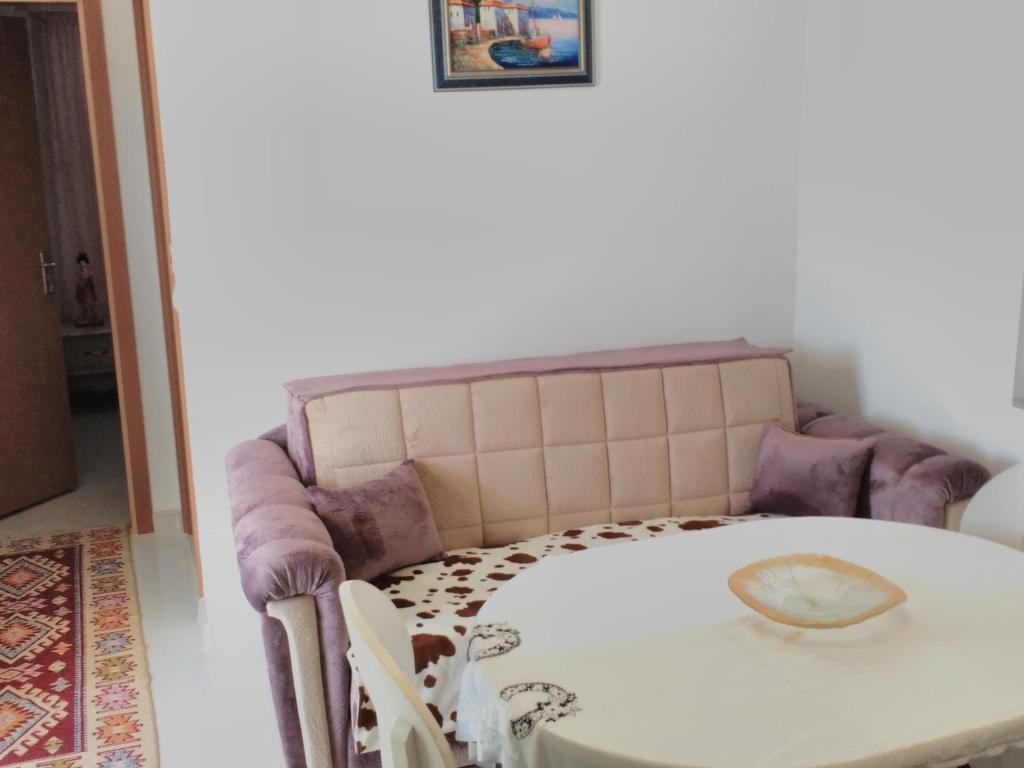 A seating area at Villa Avdira