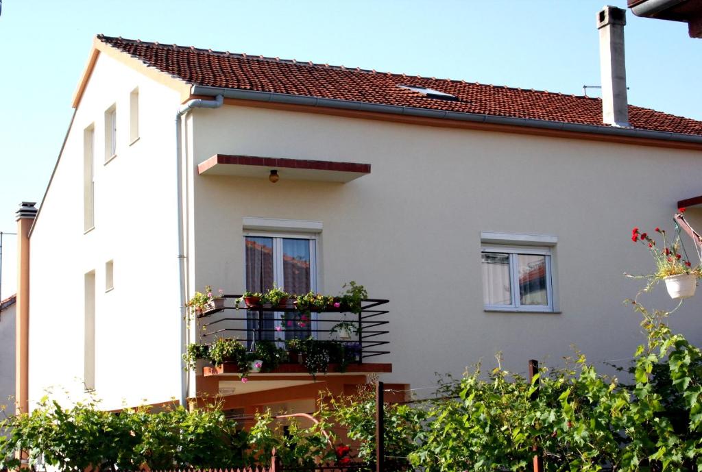 Budova, v ktorej sa apartmán nachádza