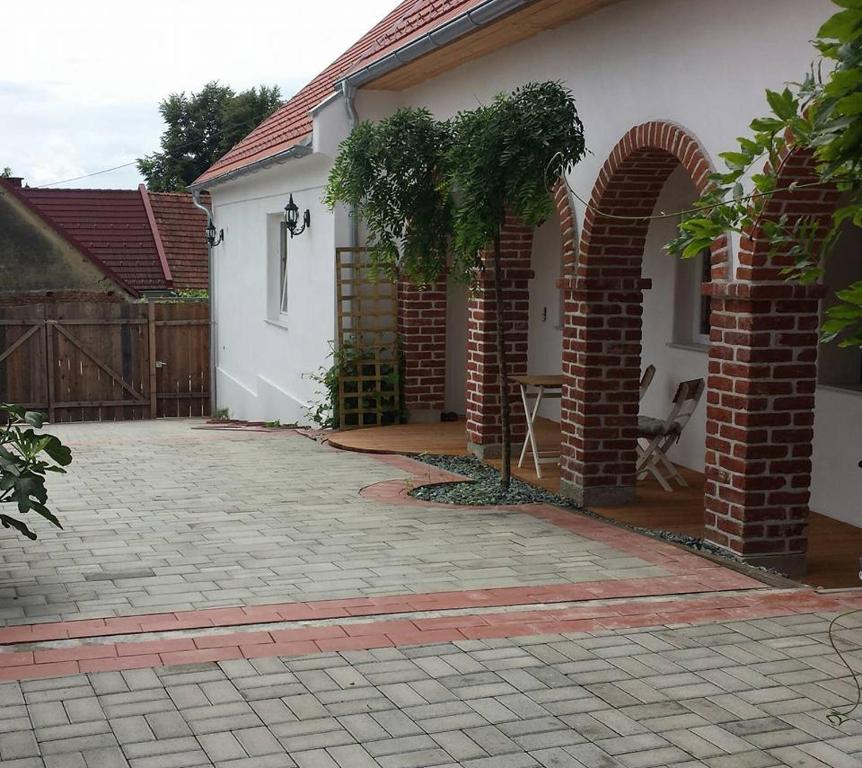 Kép Blauregenhof szállásáról Ókörtvélyesen a galériában