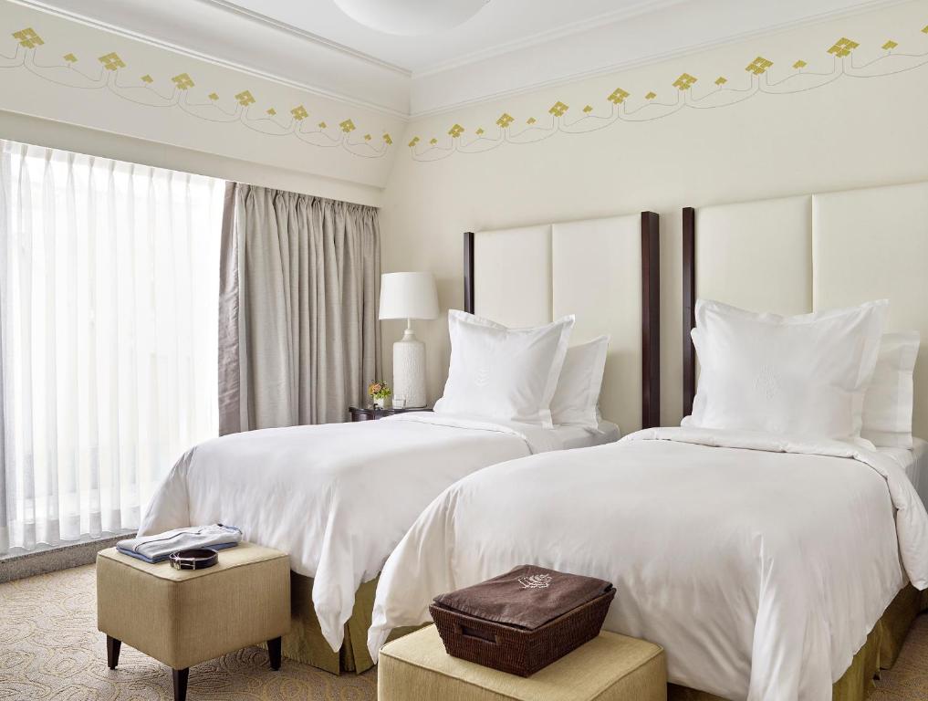 Posteľ alebo postele v izbe v ubytovaní Four Seasons Hotel Gresham Palace Budapest
