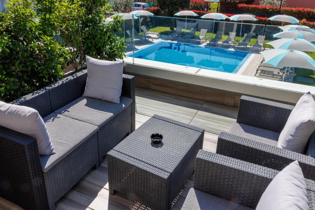 Bazén v ubytování Hotel Paradiso nebo v jeho okolí