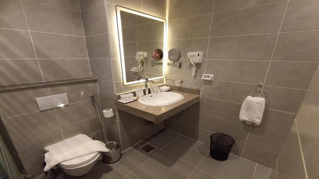 Jewel Plaza and Aqua Park - 2