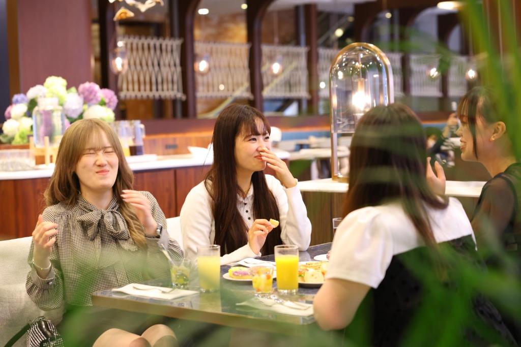 Hosté ubytování Hotel Springs Makuhari Premier
