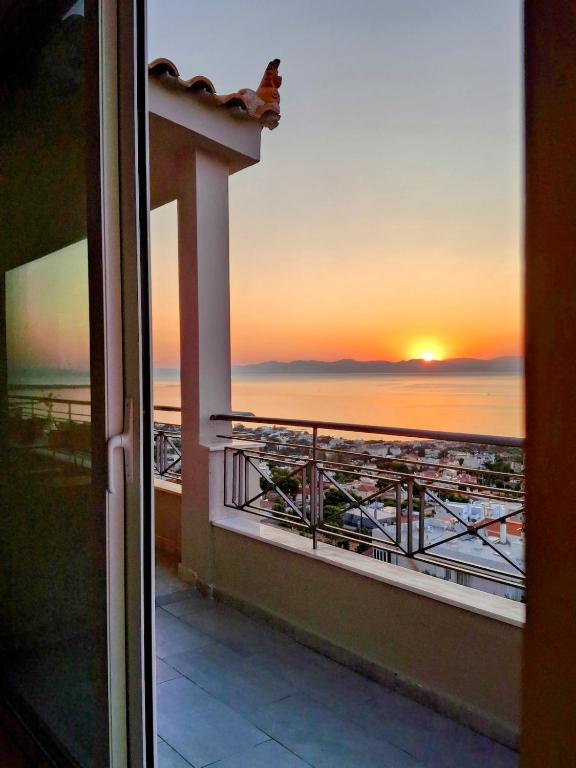 Harris elegant house II superb view near airport