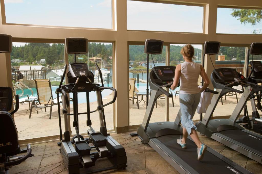 Fitness centrum a/nebo fitness zařízení v ubytování Painted Boat Resort Spa and Marina