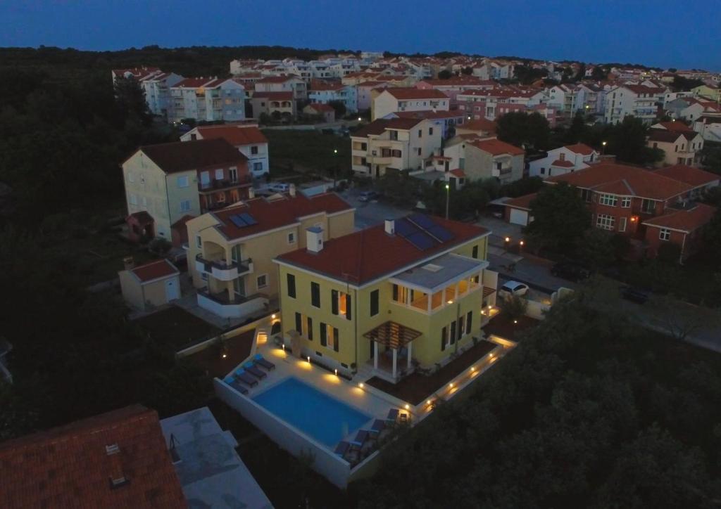 Budova, v ktorej sa apartmán nachádza