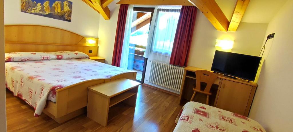 Hotel Miramonti - Habitación Triple Con Balcón