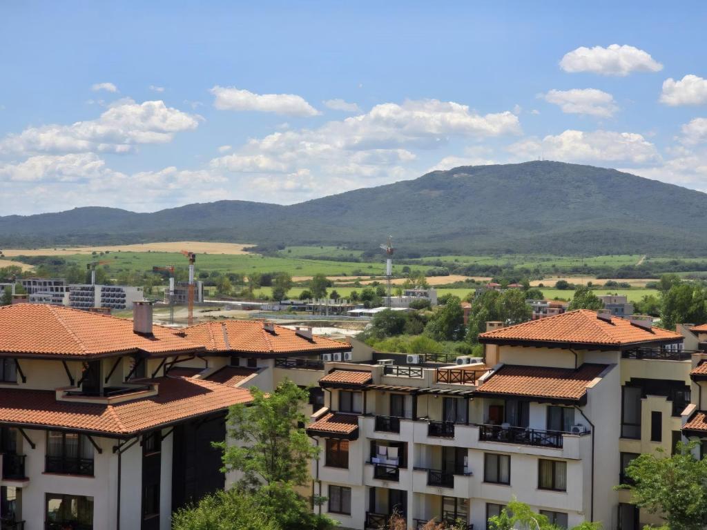 Nespecifikovaný výhled na hory nebo výhled na hory při pohledu z apartmánu