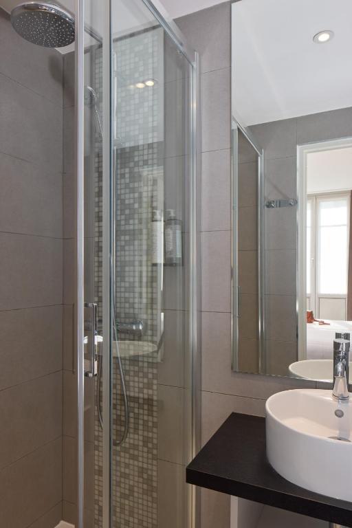 Timhotel Odessa Montparnasse - Resim 8