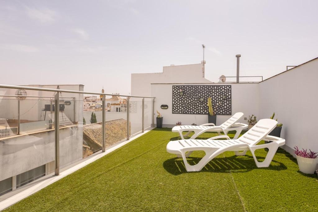 Cardenal Spinola Duplex Center by Valcambre