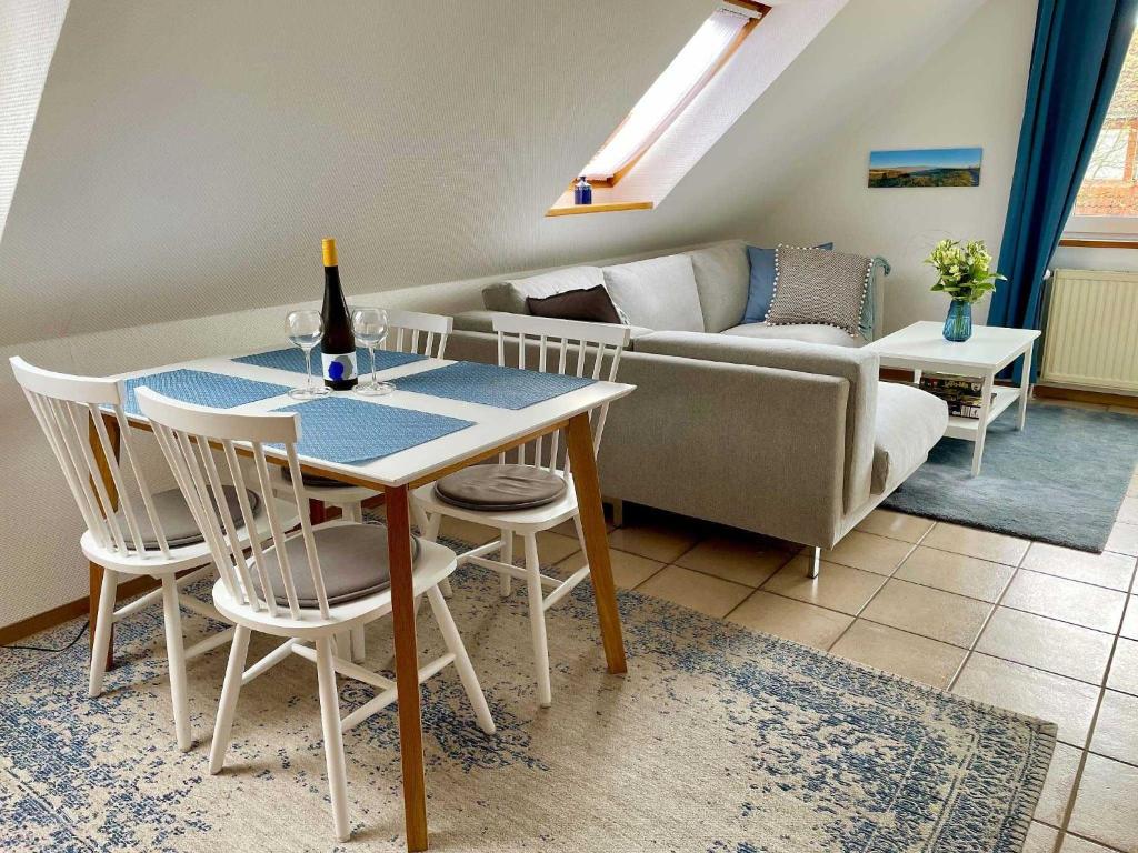 Trabbi-Haus - Two-Bedroom Apartment With Shower
