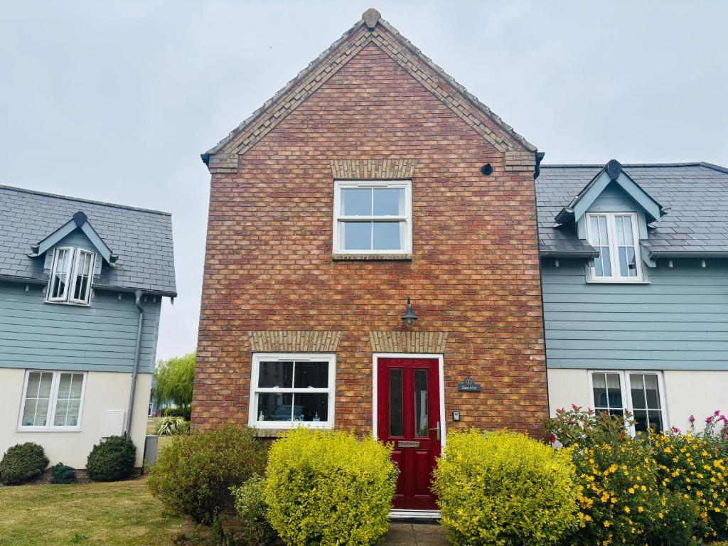 Sunrise Cottage with on-site swimming and sauna, Filey (updated prices ...
