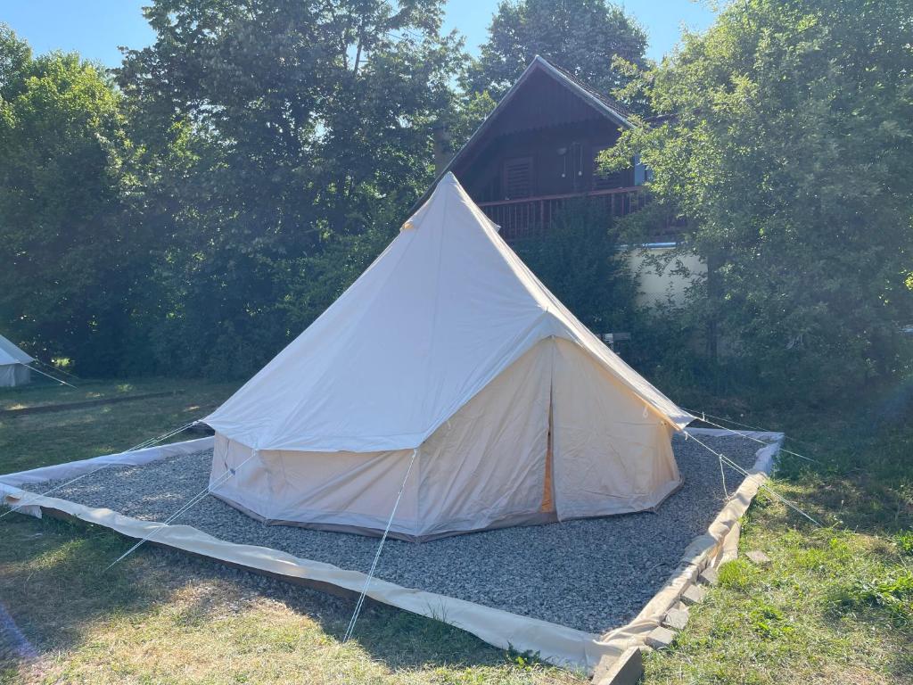 Fotografie z fotogalerie ubytování Campingul Apusenilor v destinaci Şuncuiuş