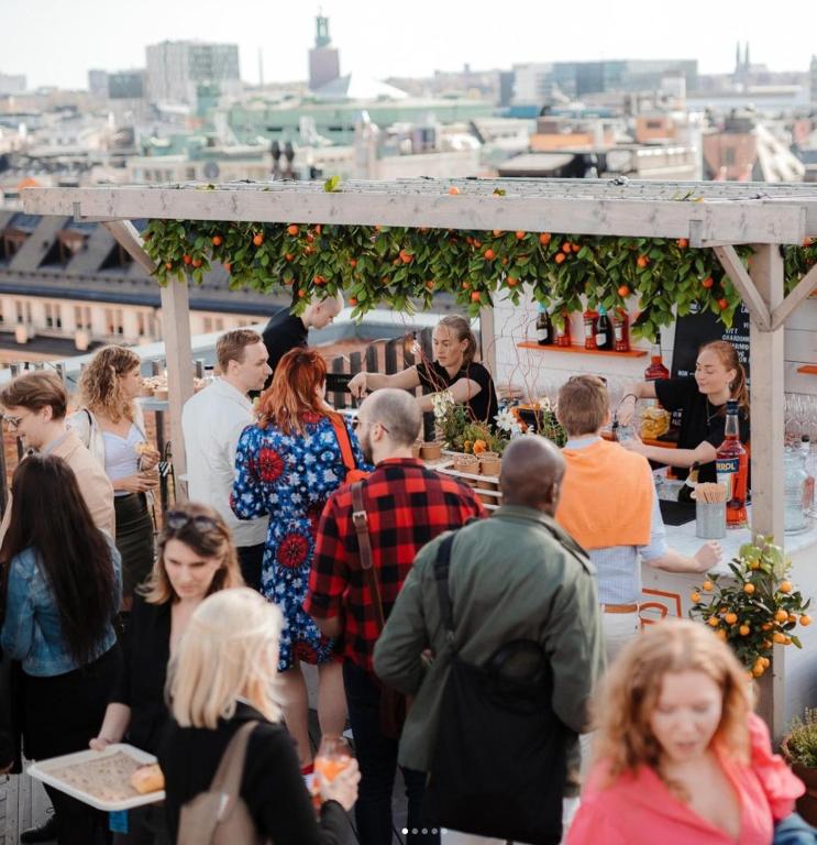 Hotel With Urban Deli - Resim 24