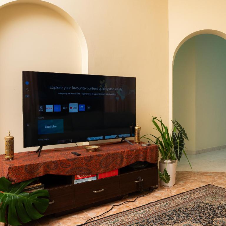 TV a/nebo společenská místnost v ubytování House of sincerity