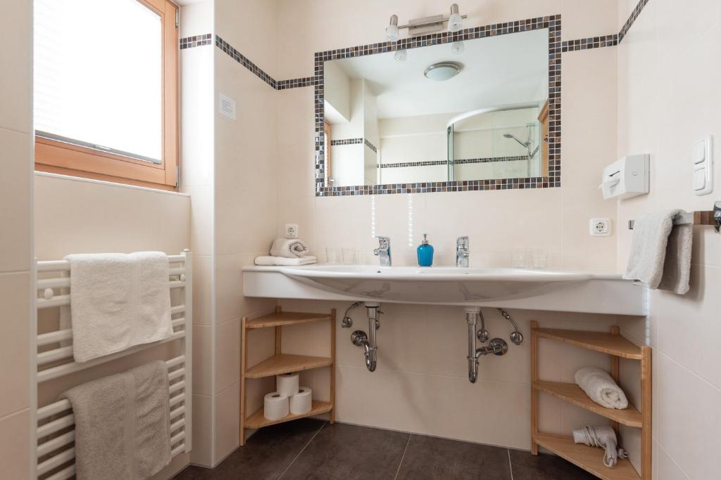 Apartments Foidl - 11