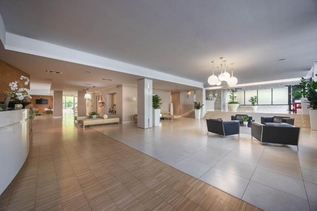 iH Hotels Milano Watt 13 - Resim 7