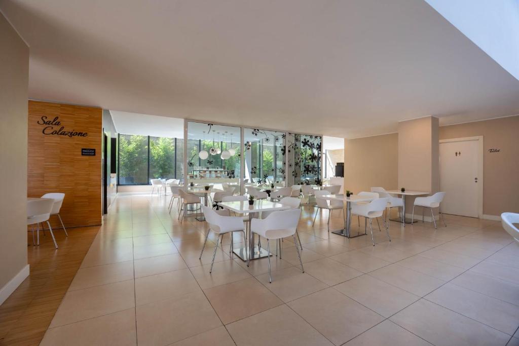 iH Hotels Milano Watt 13 - Resim 14