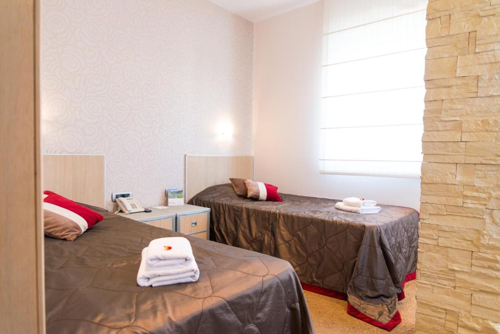 Garni Hotel Vigor - EV station - Resim 7