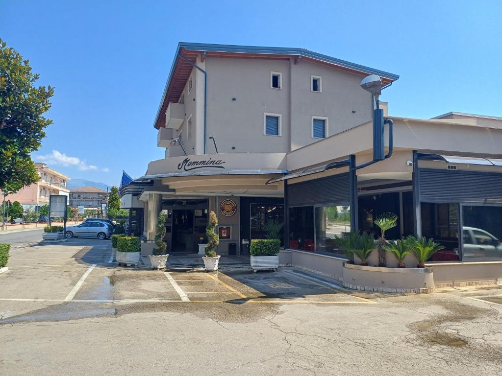 Budova, kde se hotel nachází