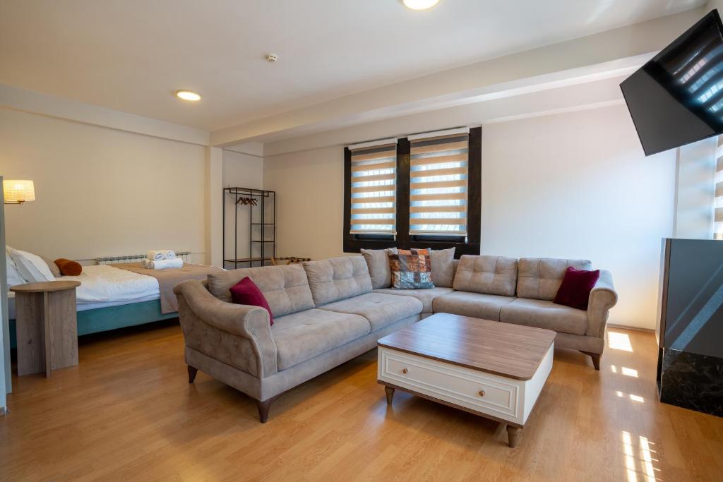 Postel nebo postele na pokoji v ubytování Saffron Boutique Hotel