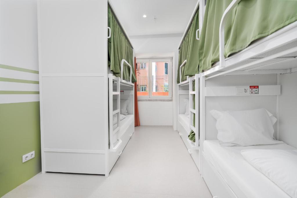 Boavista 83 Hostel Lisbon - 1