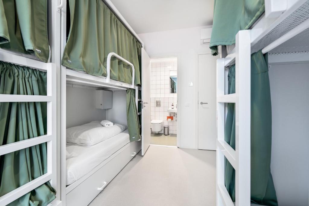 Boavista 83 Hostel Lisbon - 11