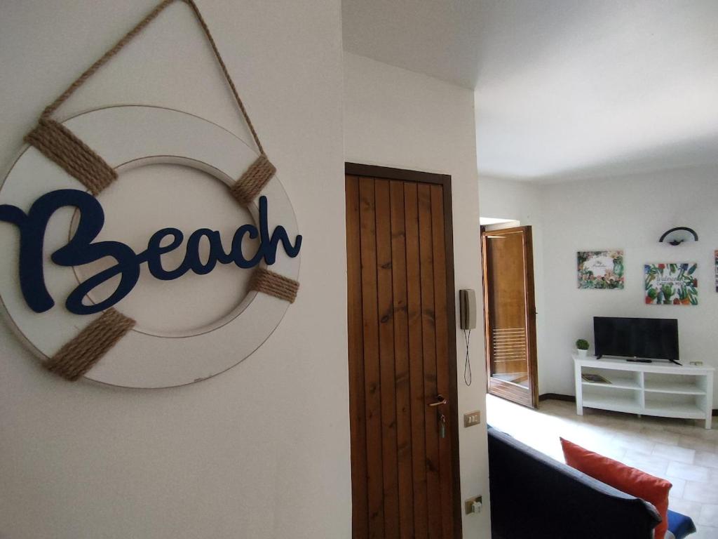 TV a/nebo společenská místnost v ubytování Mickey House, Maratea alta e fresco relax