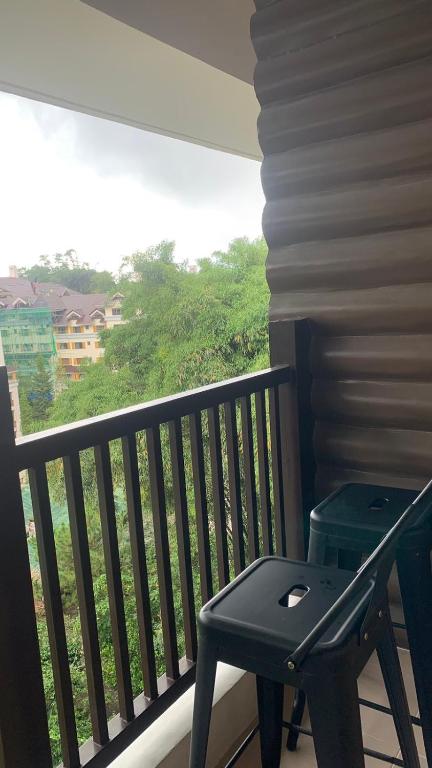 Balkón nebo terasa v ubytování Suite Escapes Brenthill Baguio