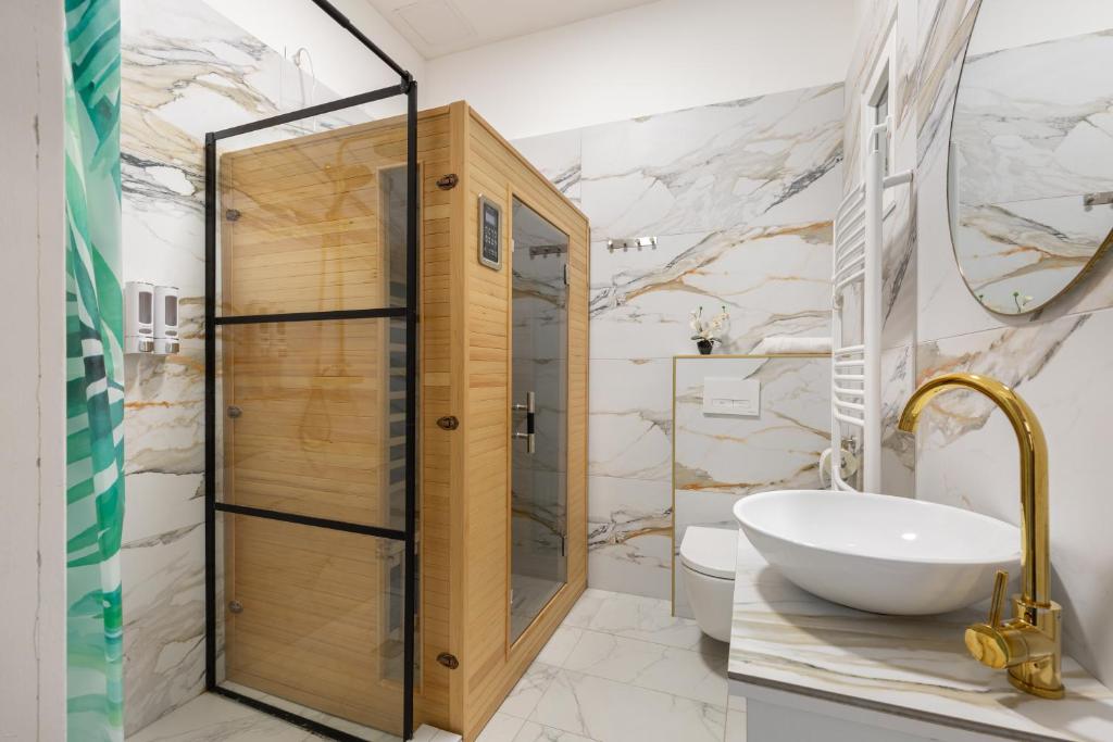 Photo inspiration: Marvelous Marble Mansion With Sauna Budapest Updated Prices 2026 Photo Inspiration