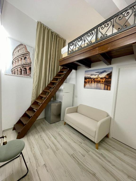 Trevi Foutain Room