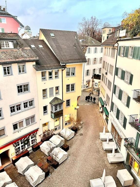 Amazing Apartments, heart of Zurich Old Town Glocken - Self Checkin - Resim 12