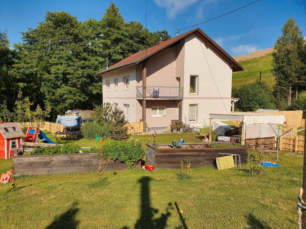 Zahrada ubytování Fewo in ruhiger Lage nähe Faakersee