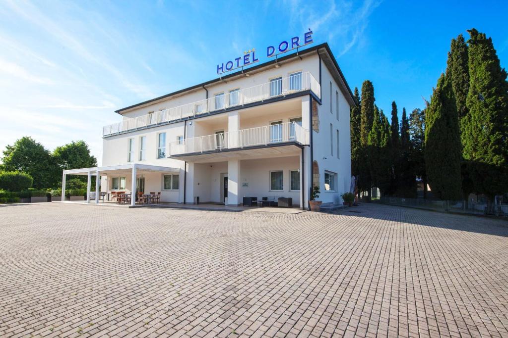 Budova, v ktorej sa hotel nachádza