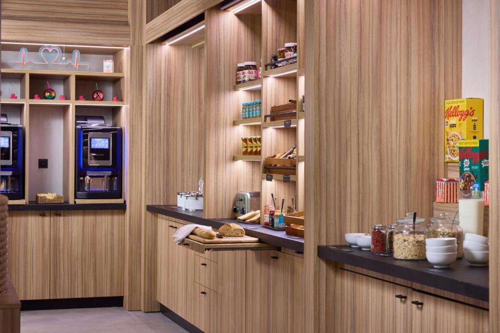 Moxy Nice - Resim 27