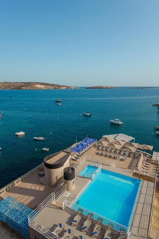 Gillieru Harbour Hotel