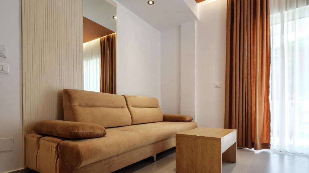 Posezení v ubytování KRONOS Hotel Sarande