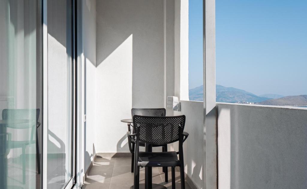 Nespecifikovaný výhled na hory nebo výhled na hory při pohledu z hotelu