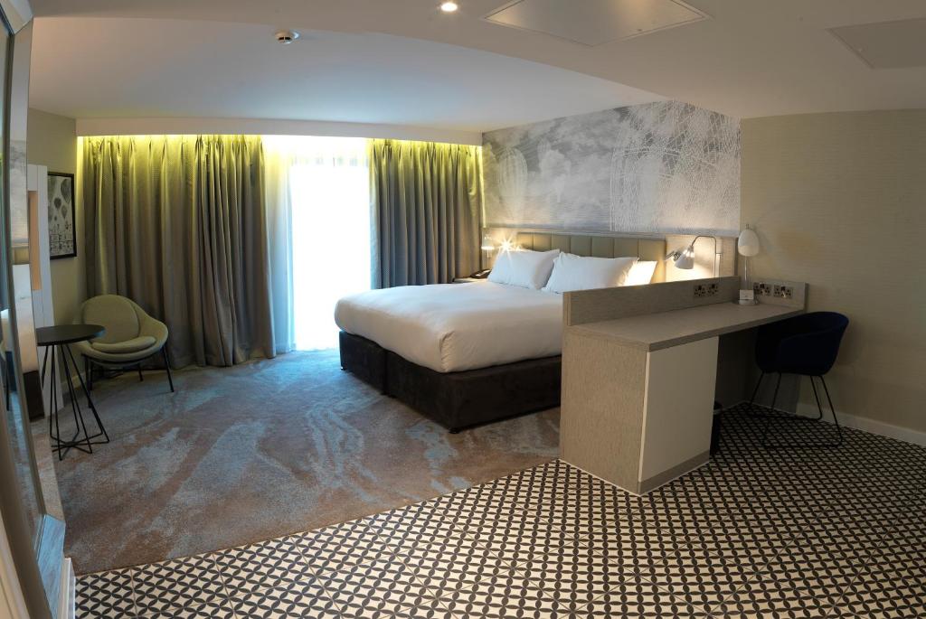 
Deluxe Family Room with Sofa Bed
