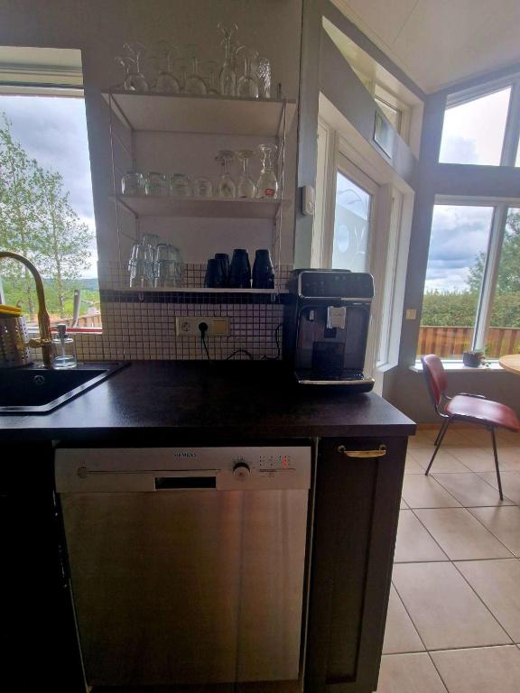 Kuhinja oz. manjša kuhinja v nastanitvi Efra Sel Hostel