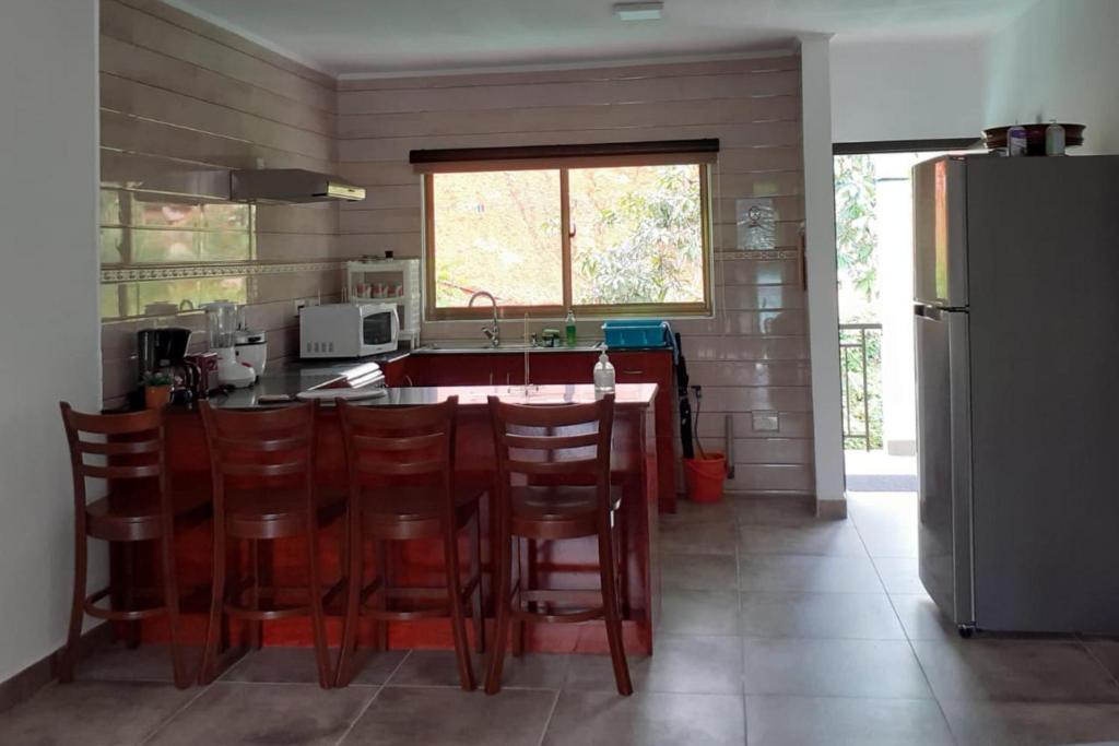Fotografie z fotogalerie ubytování Mount Simpson 2-Beds Sleeps 4 5 mins to Beach v destinaci Mahé