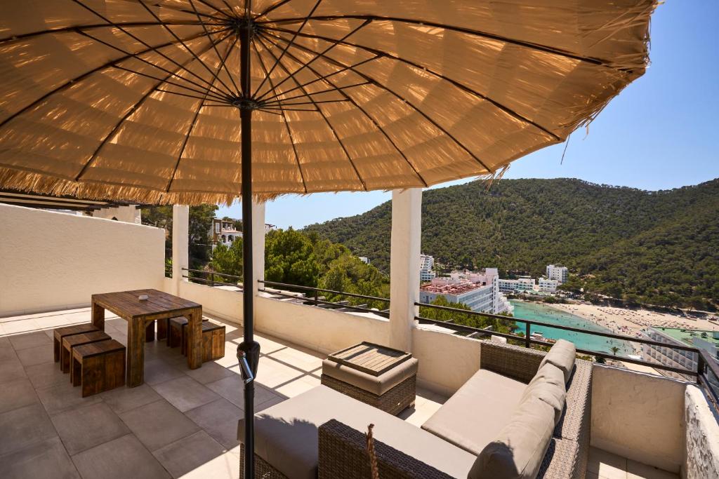 Imagen de la galería de Apartamentos Catharina Maria, en Cala Llonga