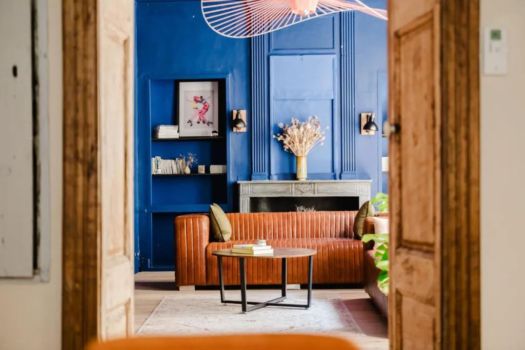 Unique character apartment - heart of Avignon - quiet & charming