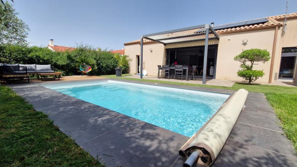 Les Nouettes Bleues - Maison 4 étoiles- 3 chambres - piscine & plage