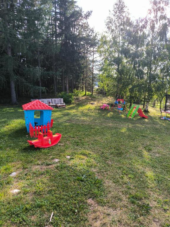 Zahrada ubytování Vukov Konak - Wolf's lodge