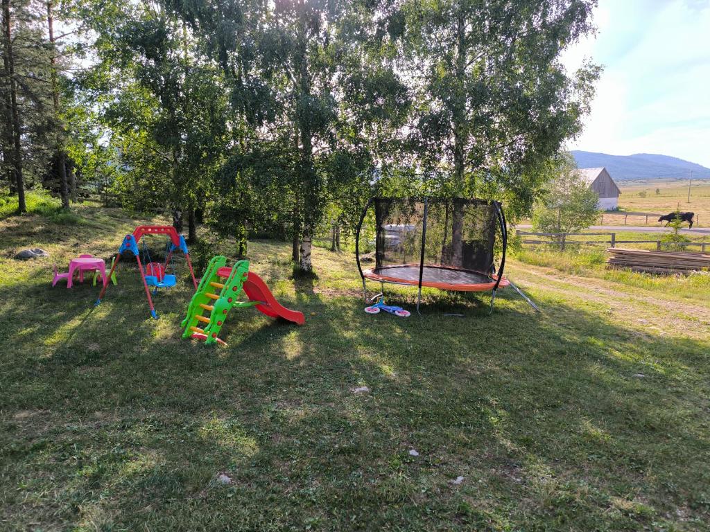 Herní místnost nebo prostor pro děti v ubytování Vukov Konak - Wolf's lodge