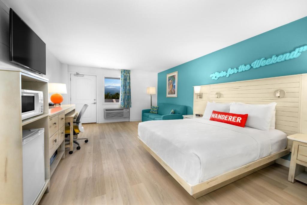 Margaritaville Island Inn - 