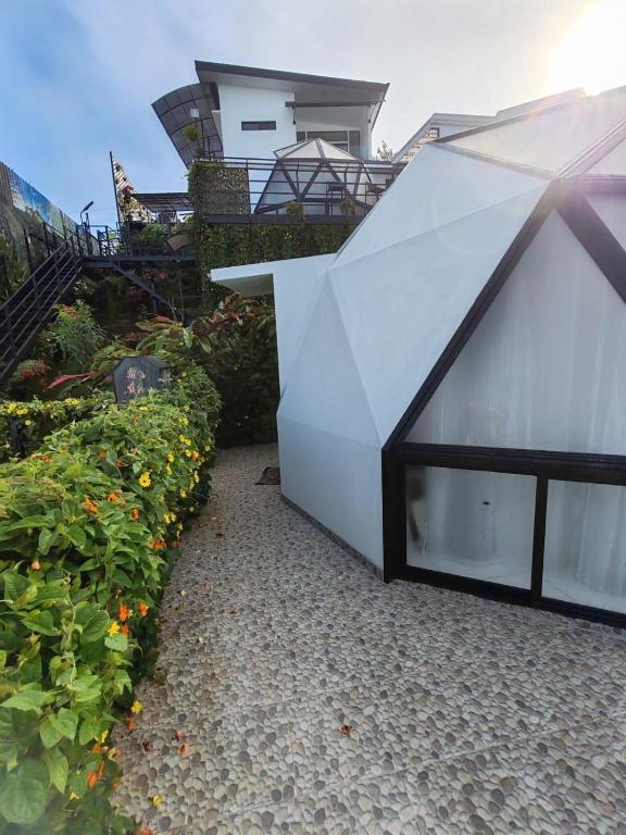 Zahrada ubytování Sunrise Hill Glamping