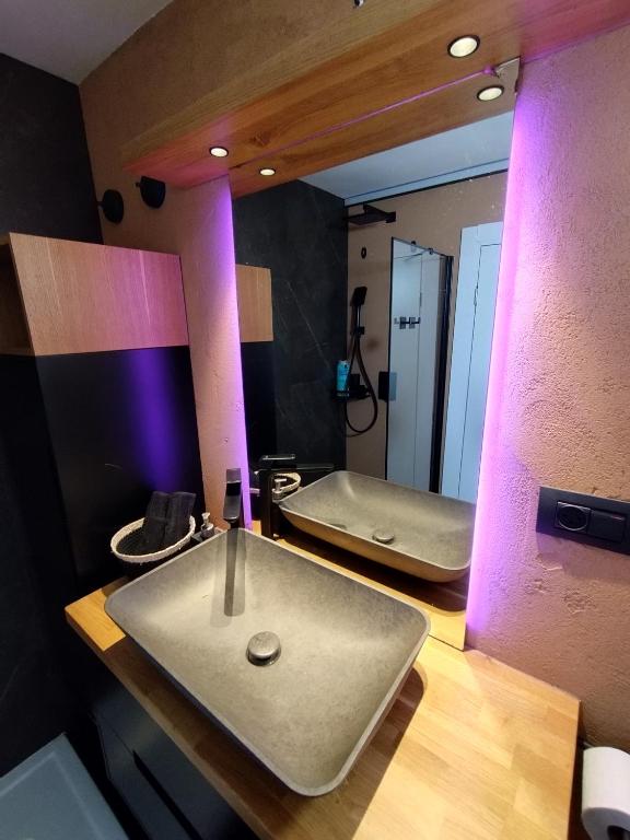 Ein Badezimmer in der Unterkunft Wonder Elat