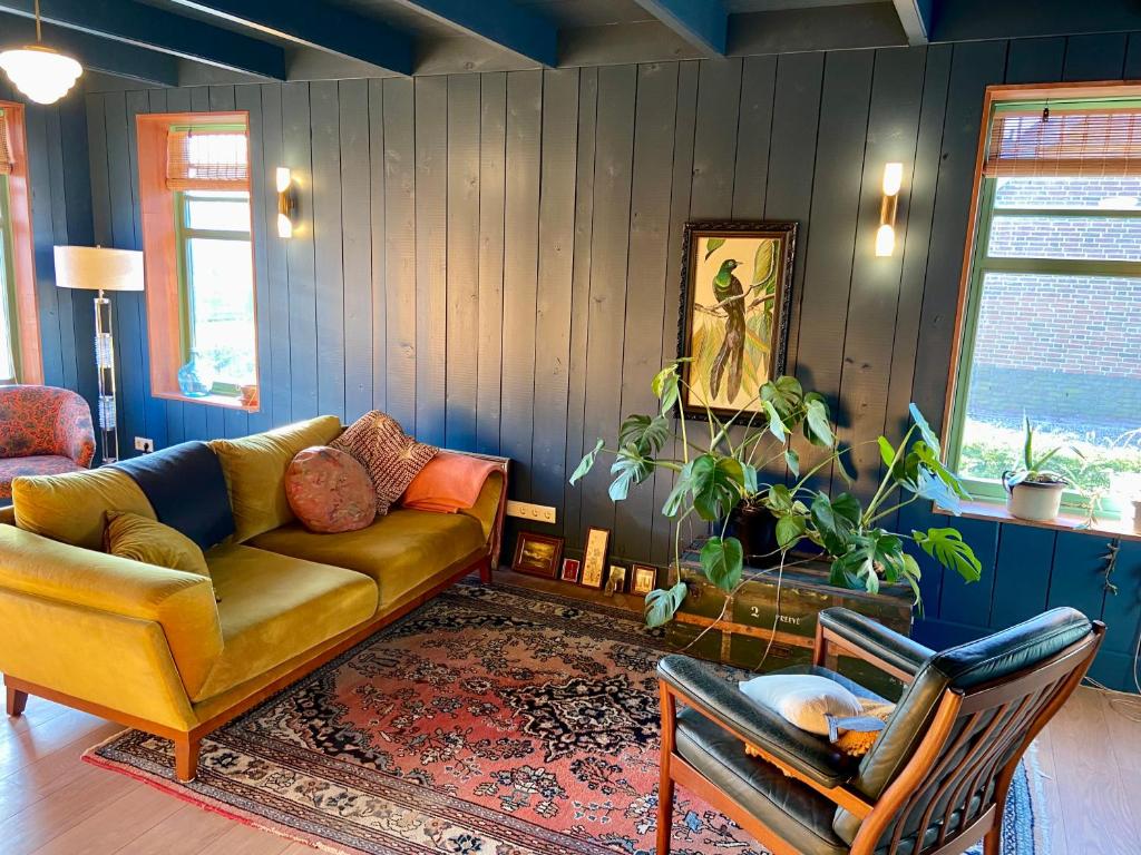 Ruang duduk di House next to Amsterdam
